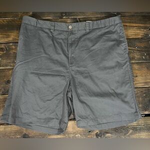 Harbor Bay Men's Size 44R Chino Shorts Comfort Waistband Dark Gray EUC